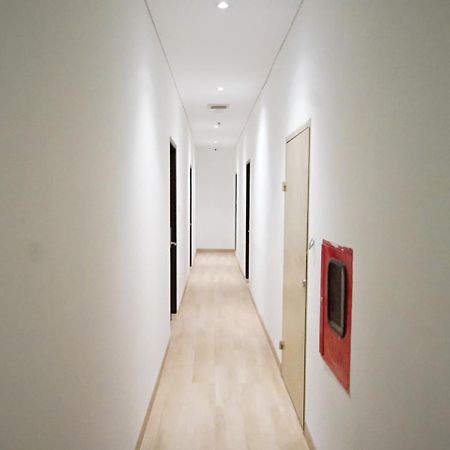 Oyo 344 Kr Hotel Palembang Kültér fotó