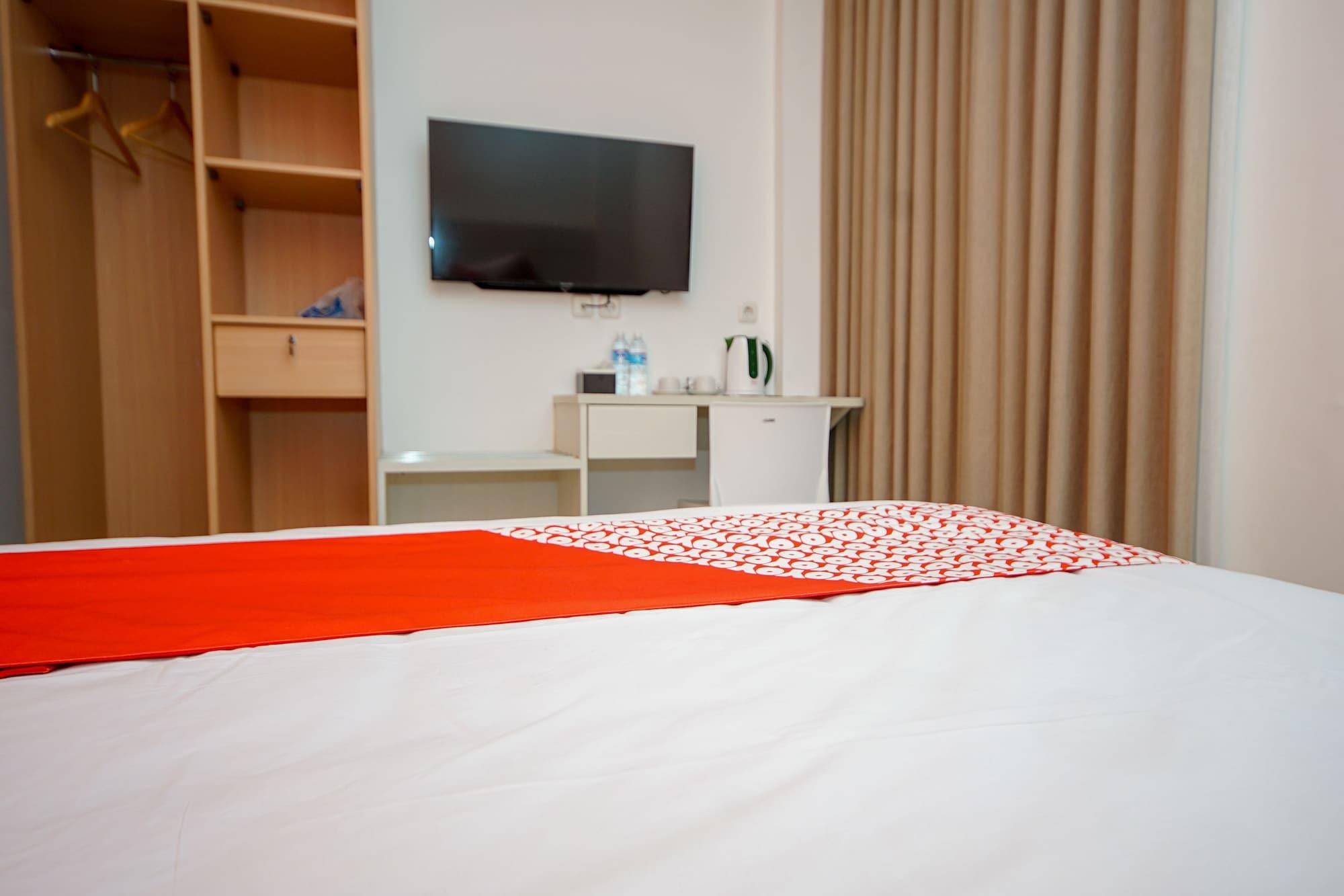 Oyo 344 Kr Hotel Palembang Kültér fotó