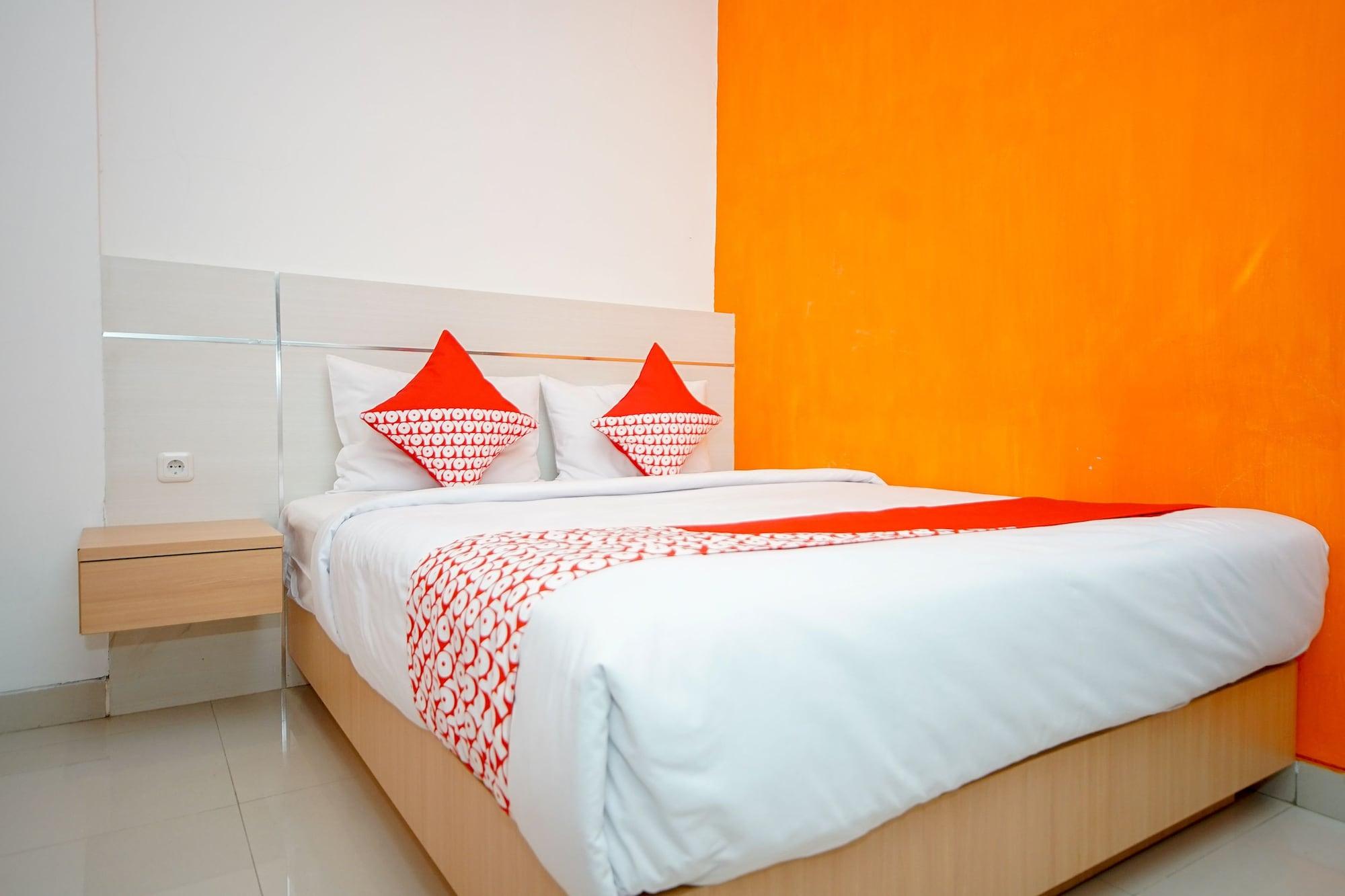 Oyo 344 Kr Hotel Palembang Kültér fotó