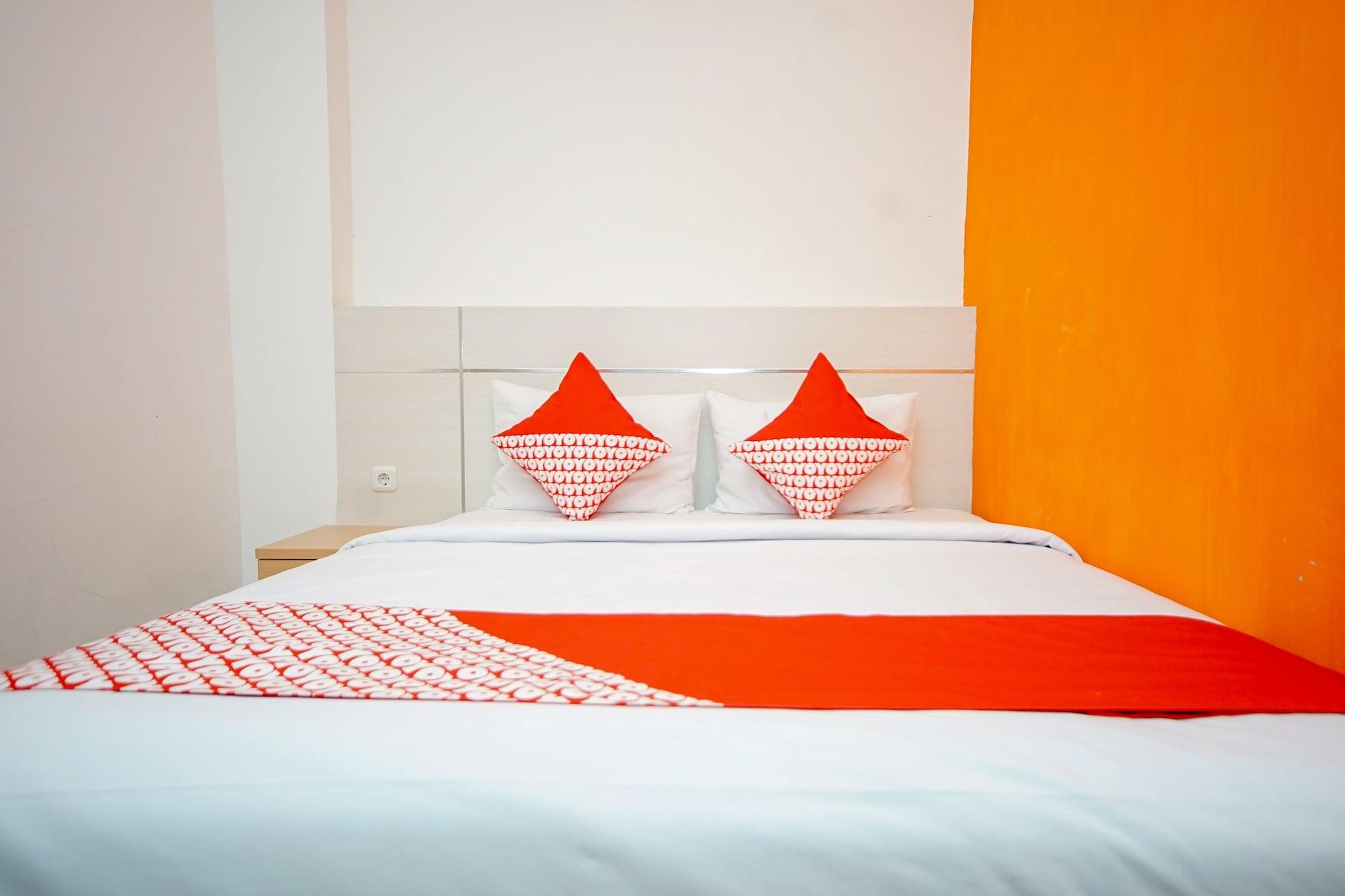 Oyo 344 Kr Hotel Palembang Kültér fotó