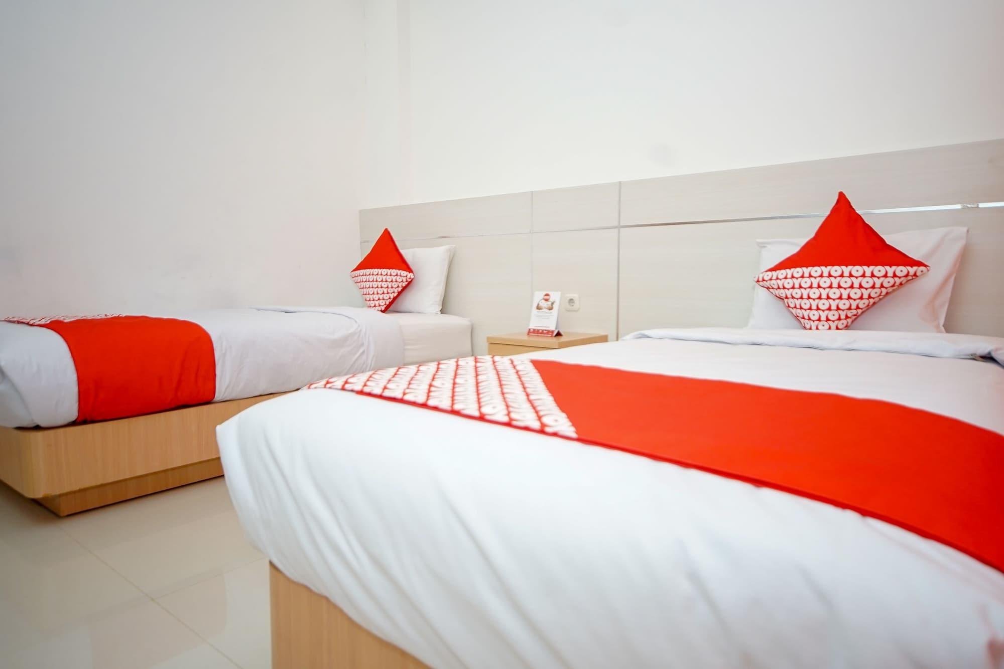 Oyo 344 Kr Hotel Palembang Kültér fotó