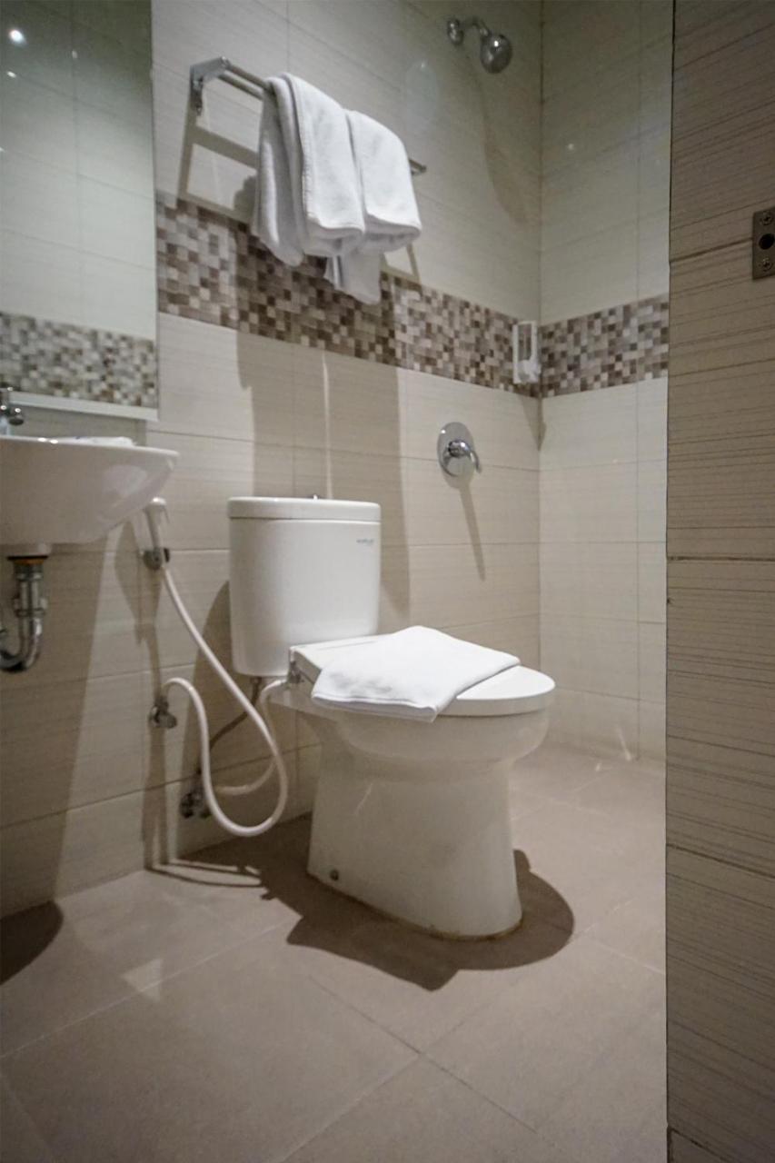 Oyo 344 Kr Hotel Palembang Kültér fotó